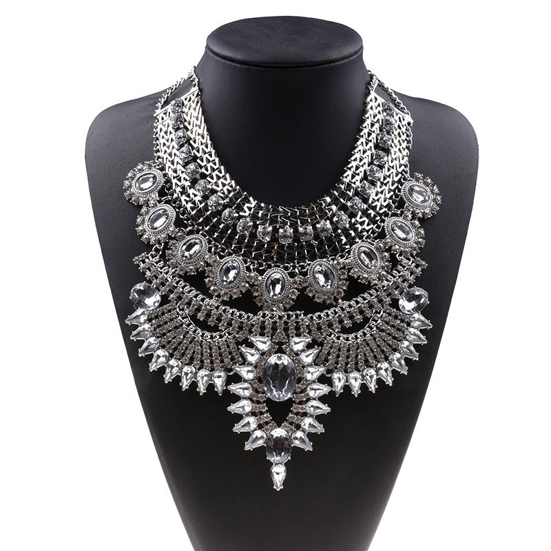 Alloy Diamond Short Necklace